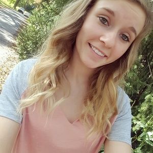 Meet your Posher, Jessica